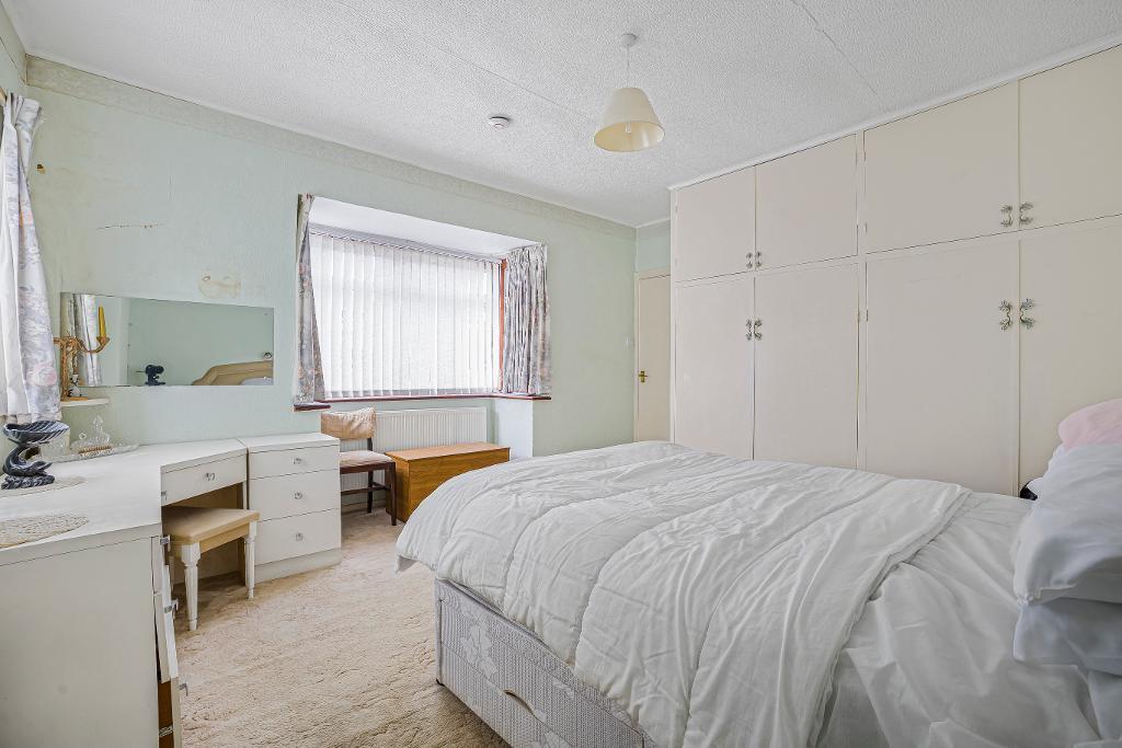 BEDROOM 1 (Ground floor)