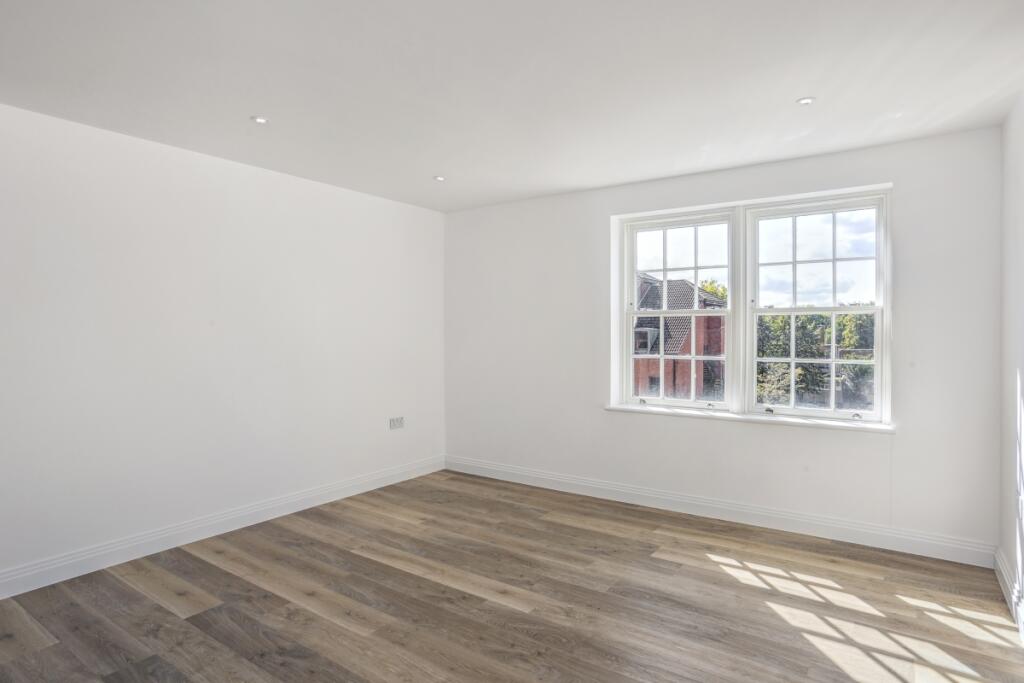 79031_9 Station H...