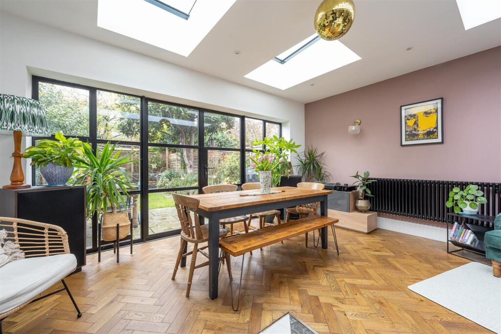 Kitchen-9.jpg