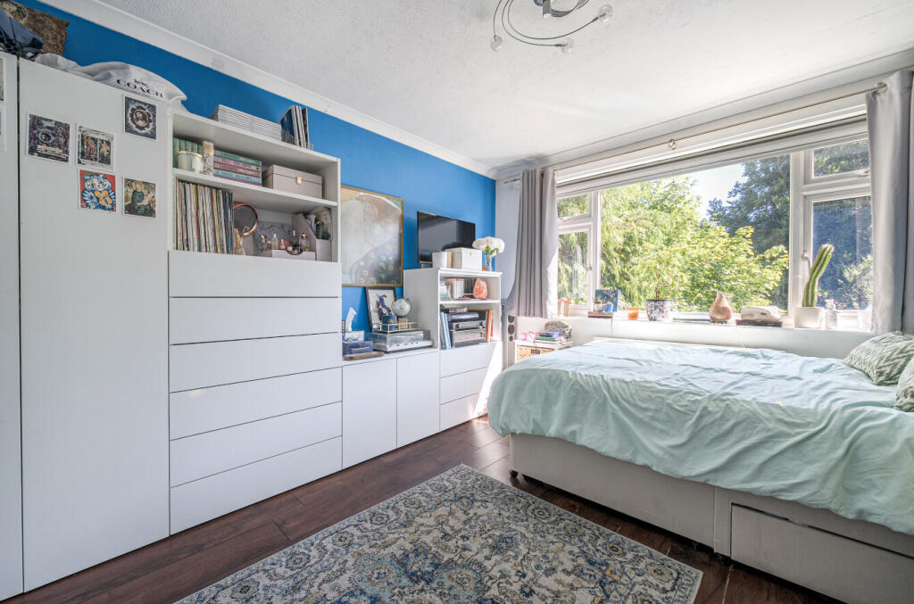 1316630-4-6863826...