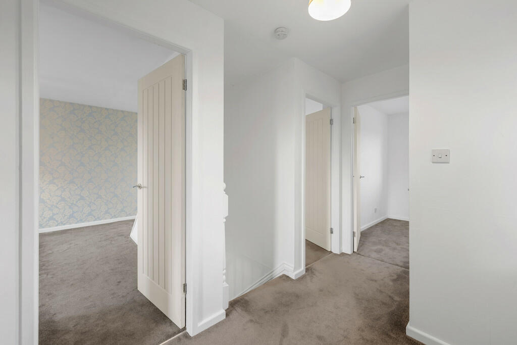 1 Wayside Court, ...