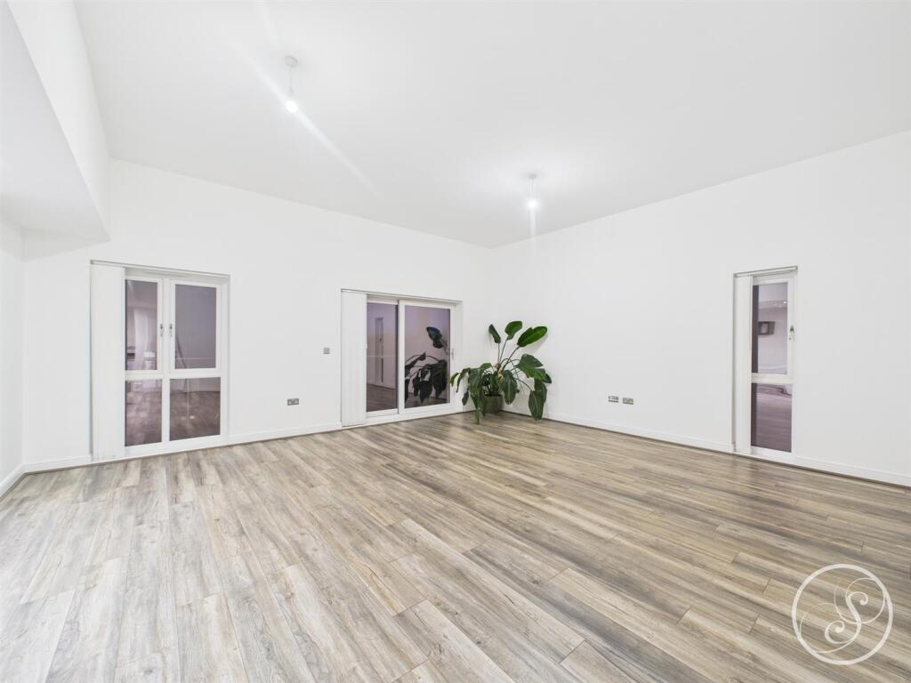 Kitchen/Diner/Living Space