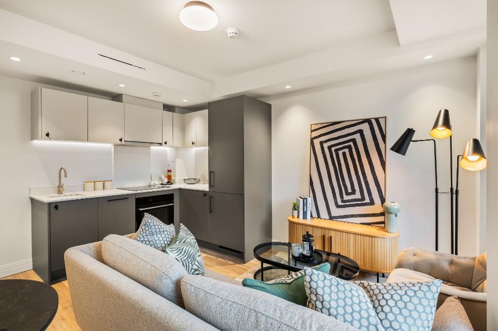 Duncan House Dolphin Square, London, SW1V