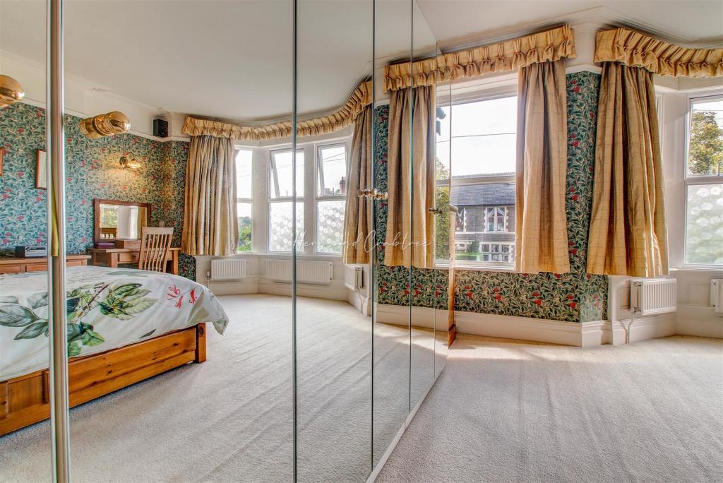 Llandennis Road, Cyncoed, HernCrabtree (32).jpg