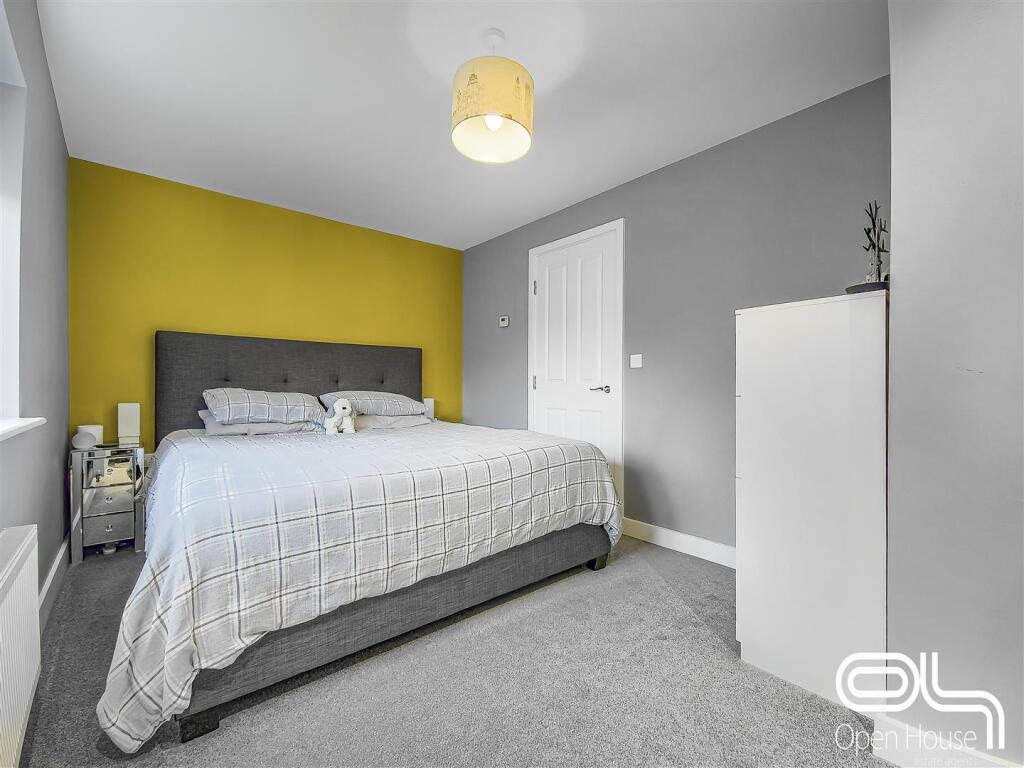 Pickering Drive (17).jpg