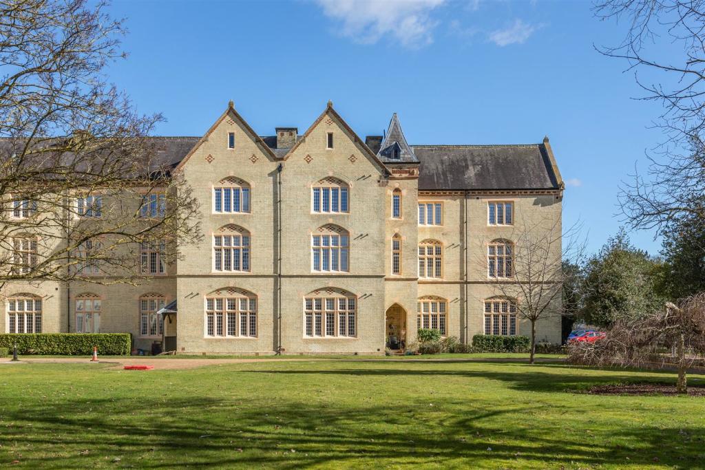 Front Aspect