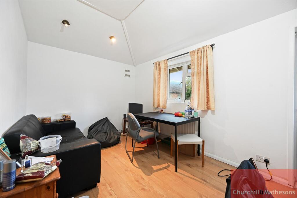1st Floor Flat