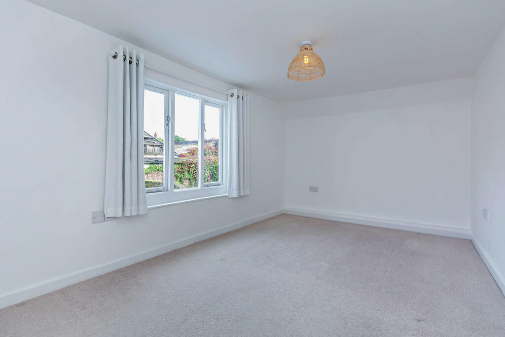 8622168-interior0...