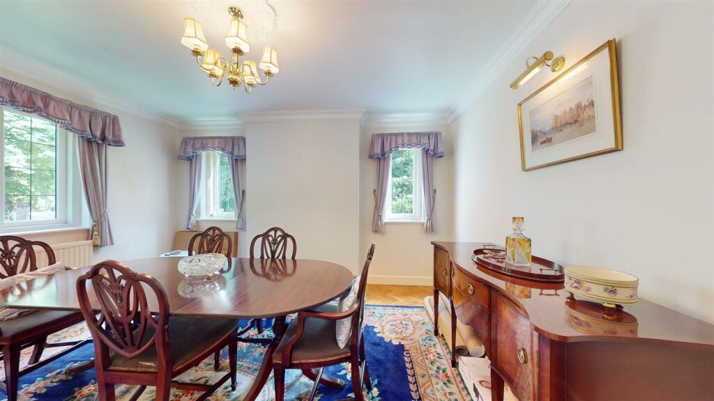 DINING ROOM/OCCASIONAL BEDROOM FOUR