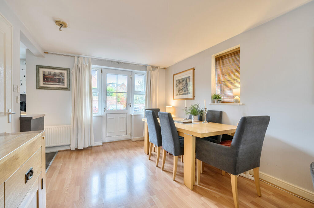 1344893-7-68dd108...