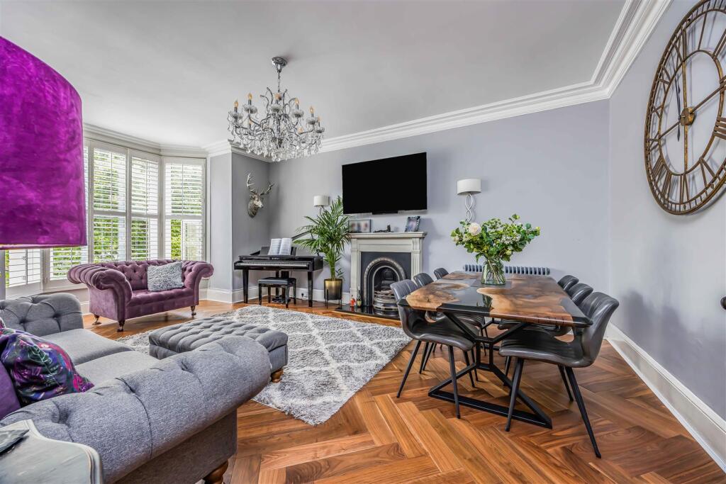 Flat 3, 38. Lennox Road North, Southsea-Small-Port