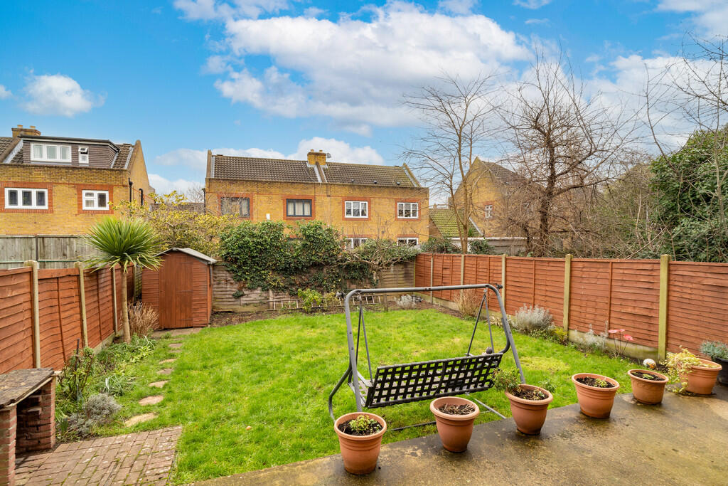 003-4 Wintergreen...