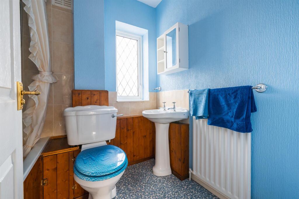 53 Frobisher Rd-24.jpg