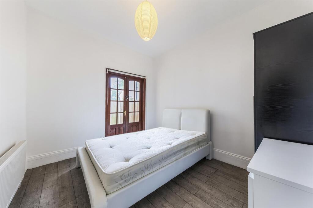 Aston Gray, Goldsmith Road (2).jpg