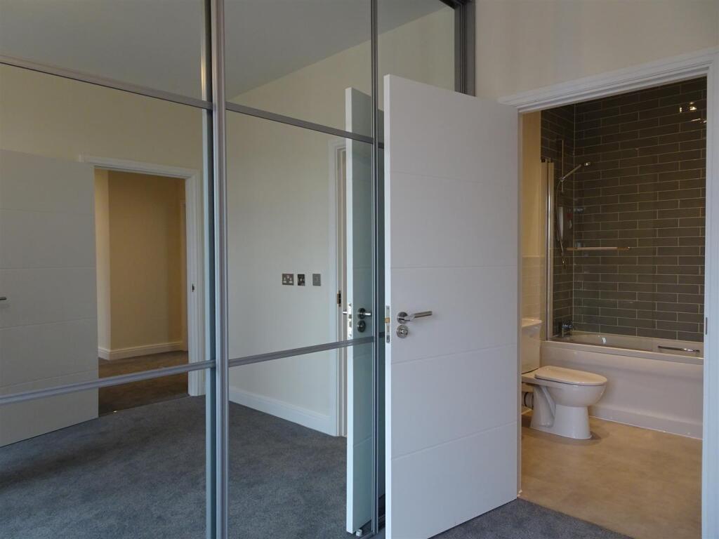 Bedroom to En-suite