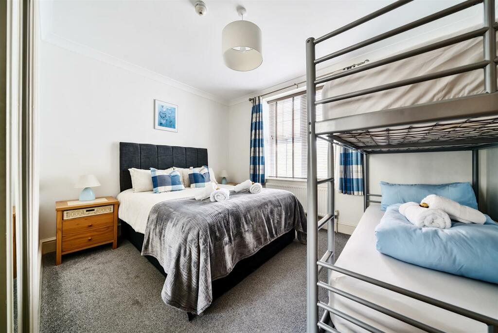 Bedroom 2.jpg
