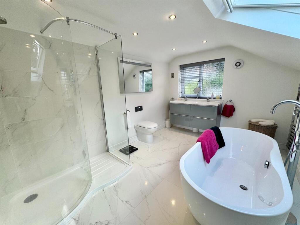 PHOTO-2025-09-05-10-48-39 (3).jpg