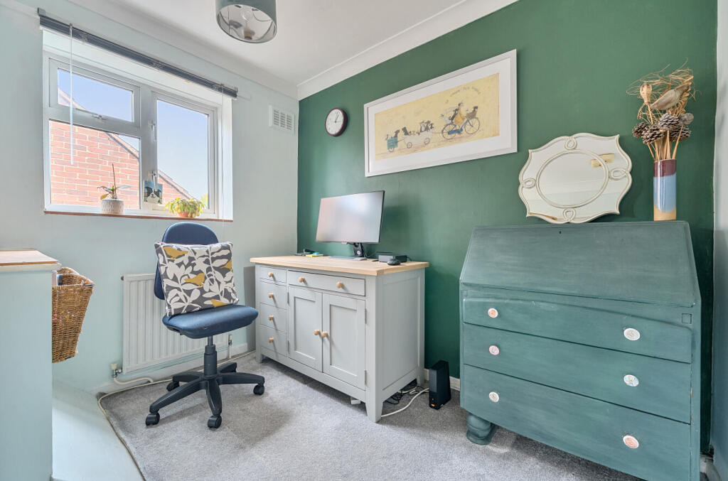 1357658-28-68d684...