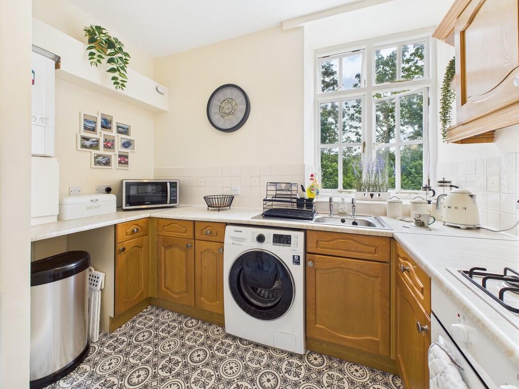 CAM02854G0-PR0401...