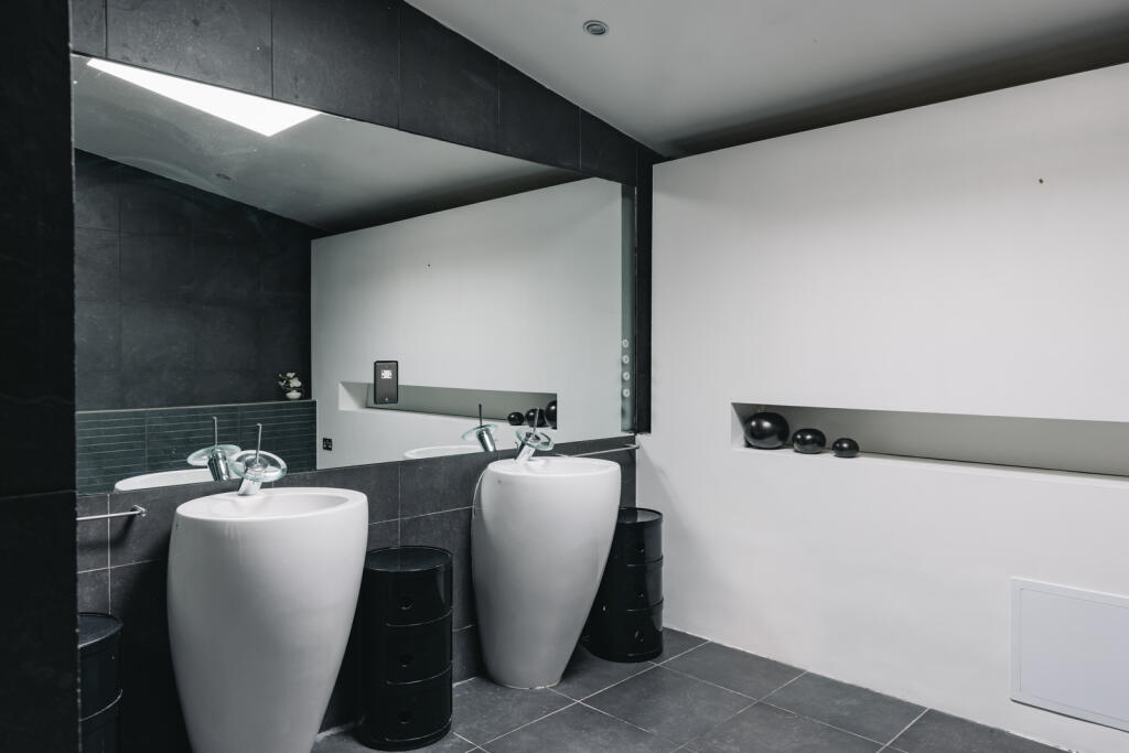 73523 - Morrish Road_The Modern House (1).jpg