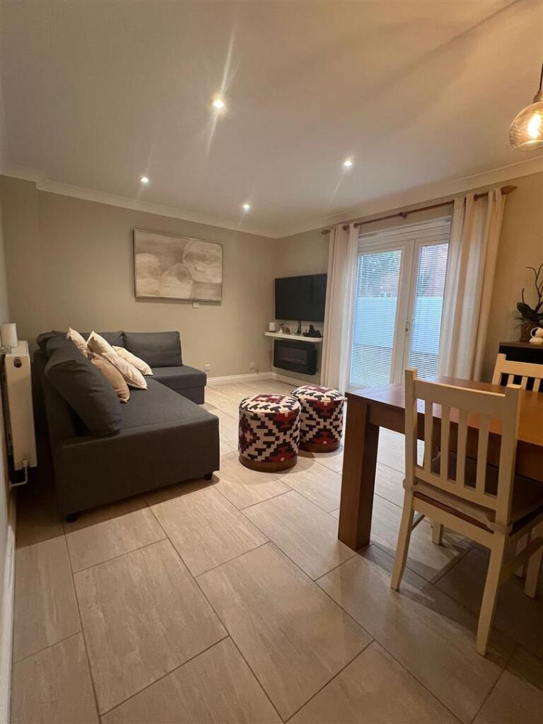 WhatsApp Image 2025-09-17 at 20.03.30.jpeg