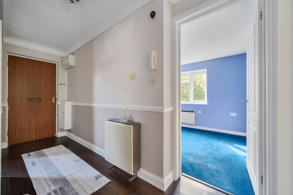 1334446-7-6893b7b...