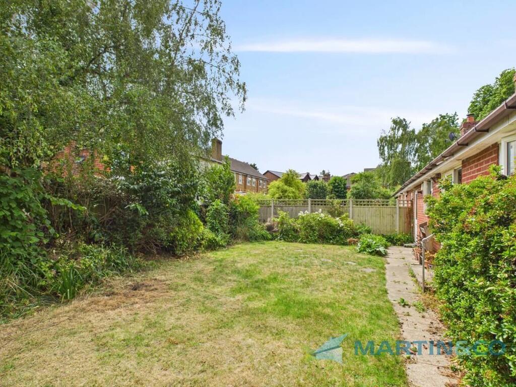 CAM02145G0-PR0068...