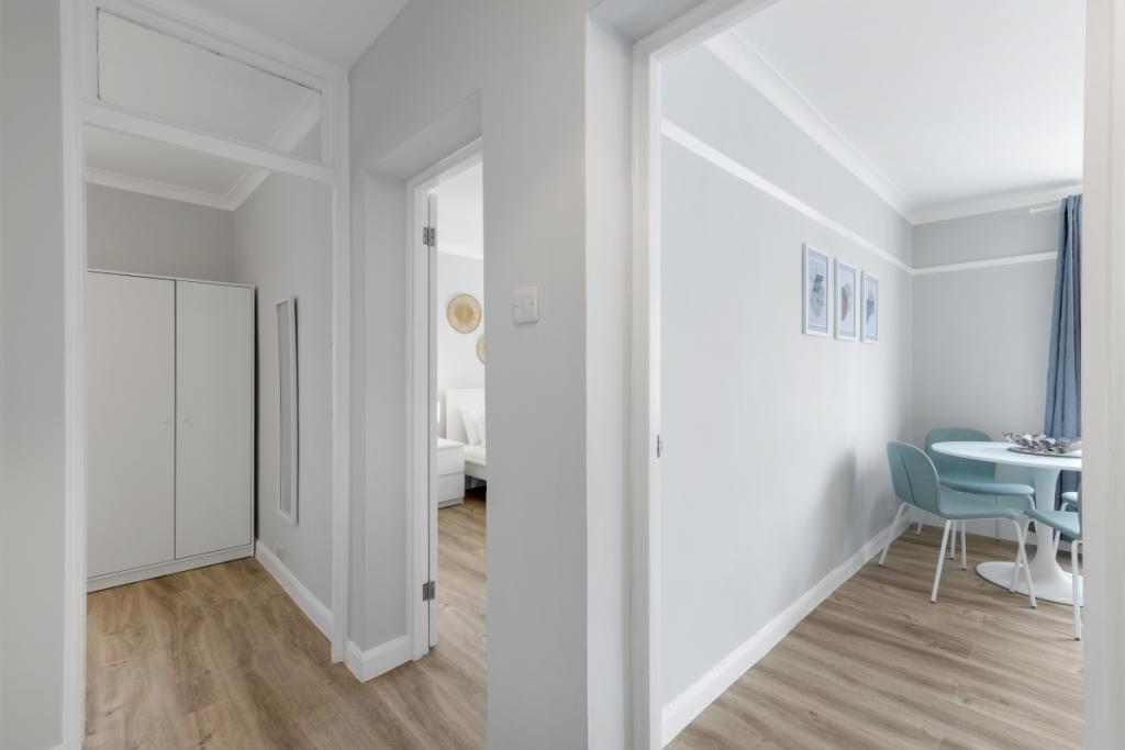 Roost SW18 Morris...