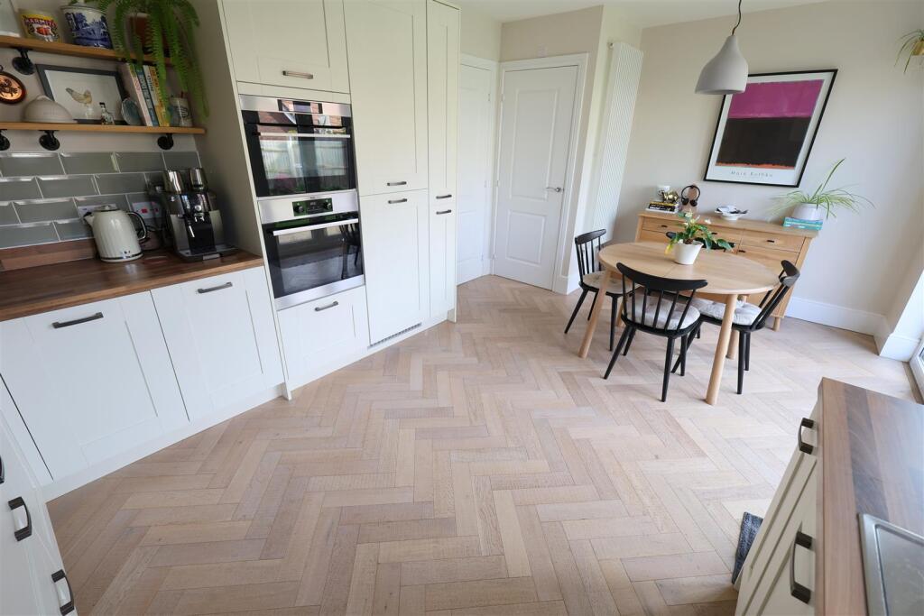 WD Kitchen Diner iii.JPG