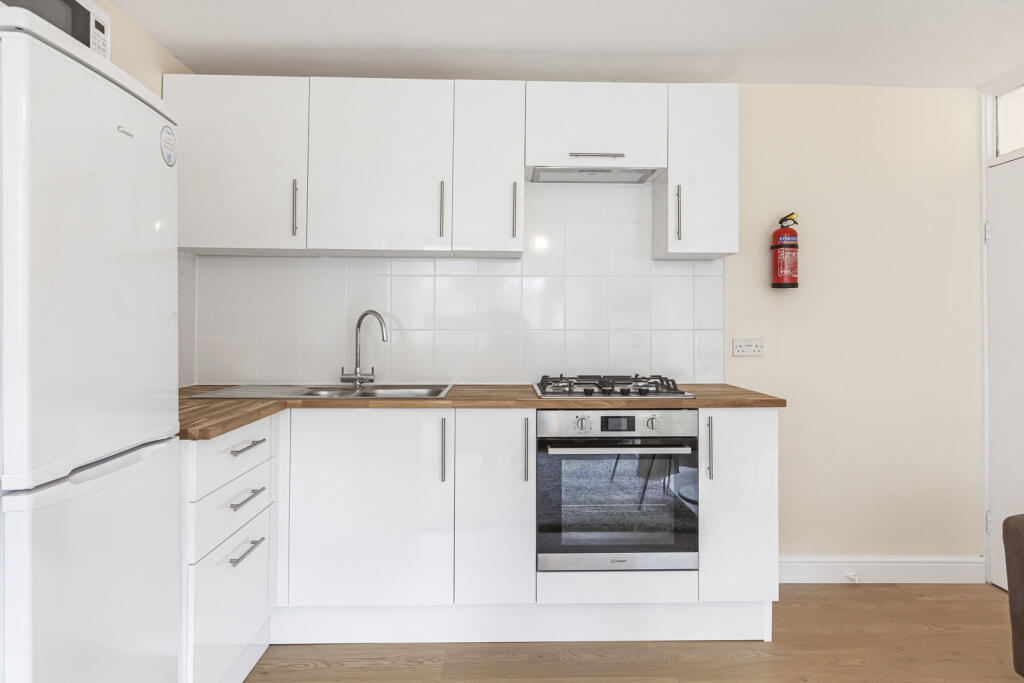 Reception/Kitchen
