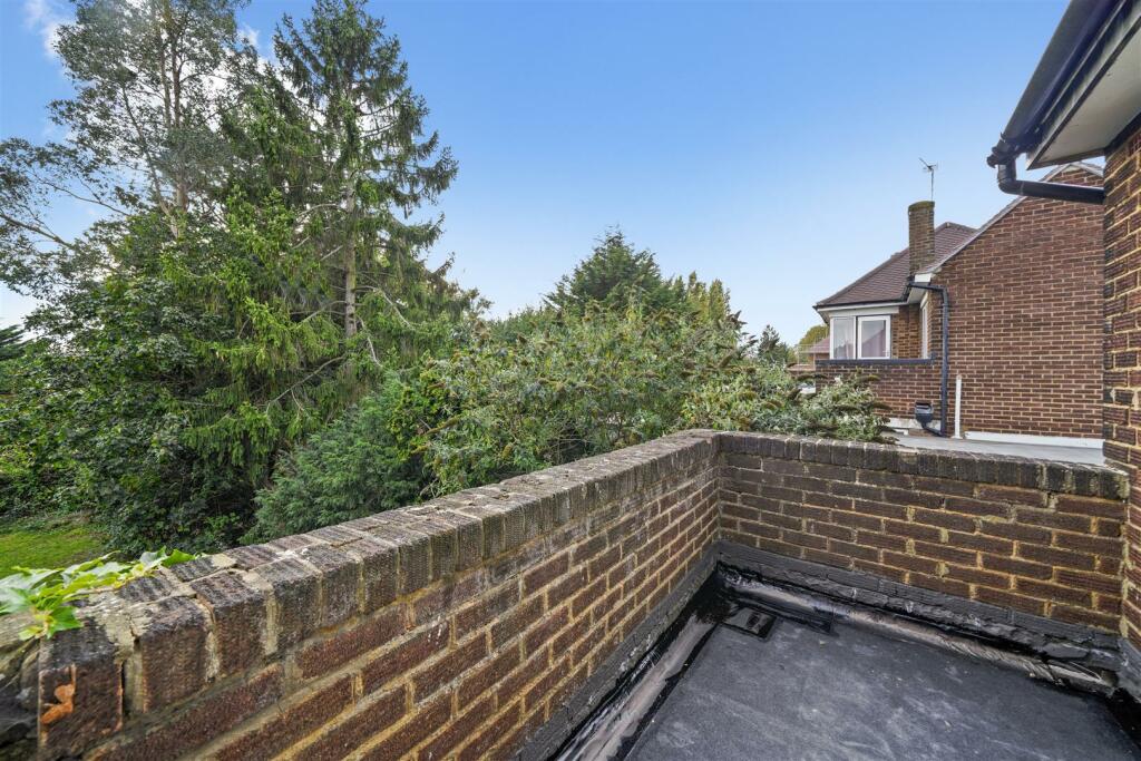 2 Mayfields Close - fUclci1HO3vwGPpRymkU.jpg