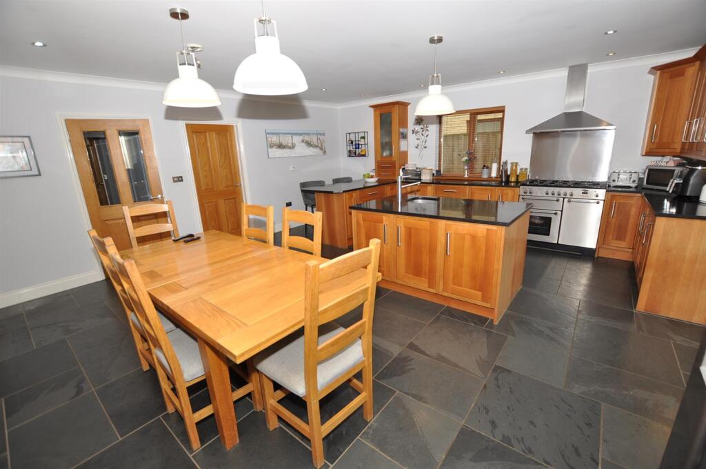 Open Plan Kitchen/Dining/Family Room