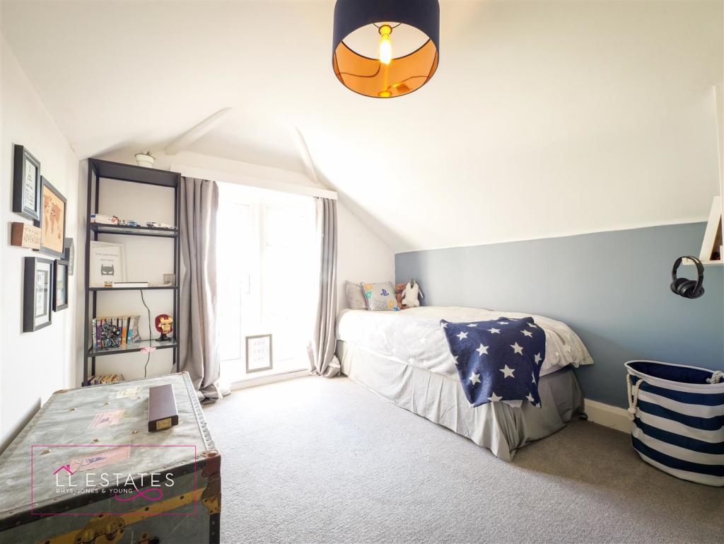 117 Cwm Road-70.jpg