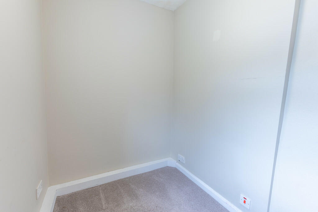 Bedroom Three/Stu...