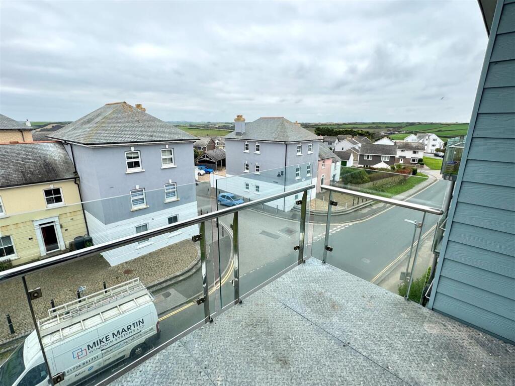 10 Tre Lowen Balcony