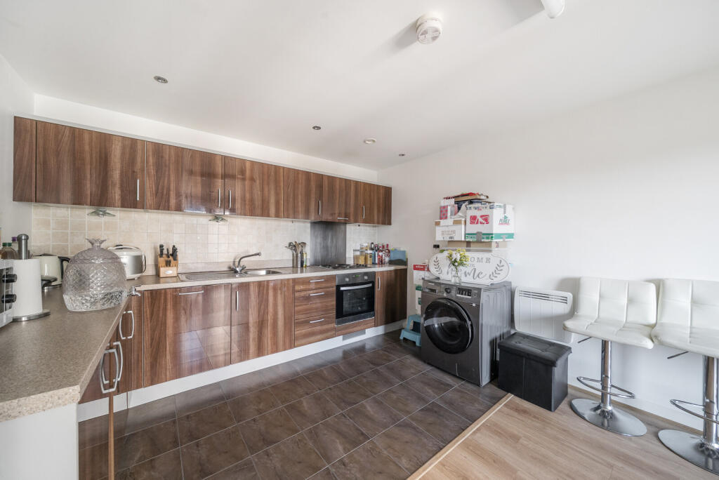 1311810-5-6852efb...