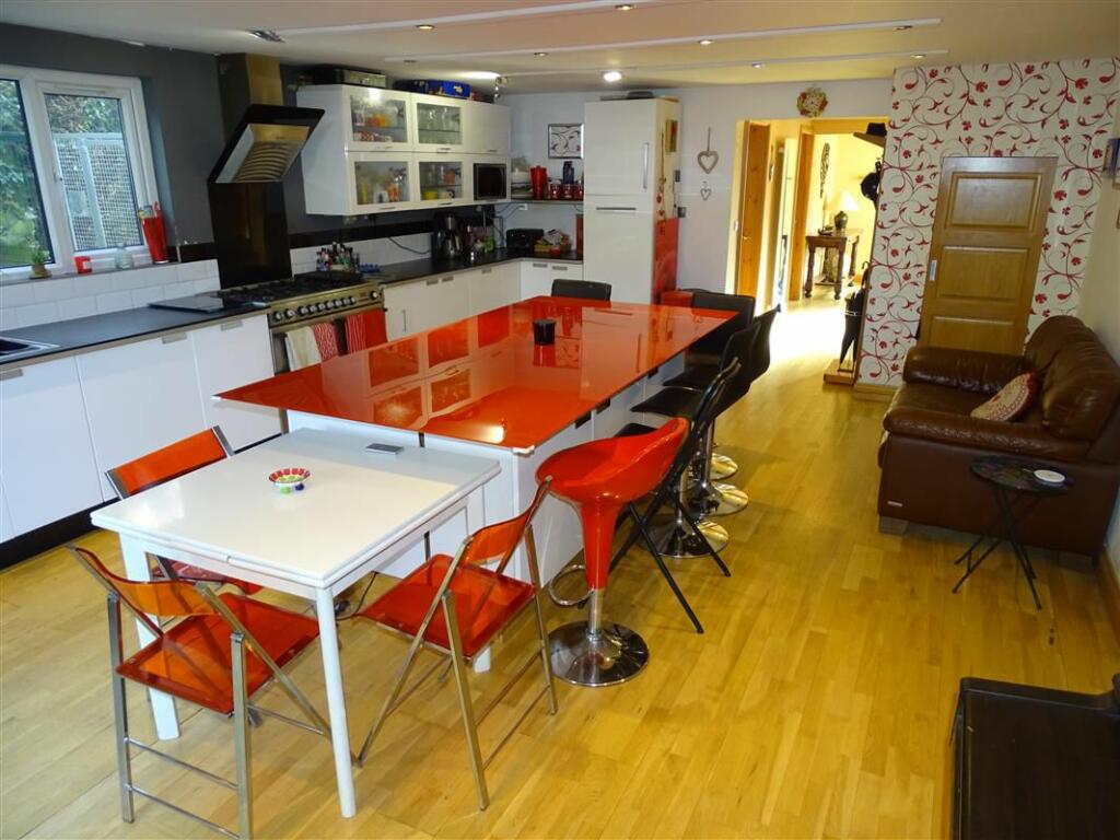 Kitchen/Breakfast Room C