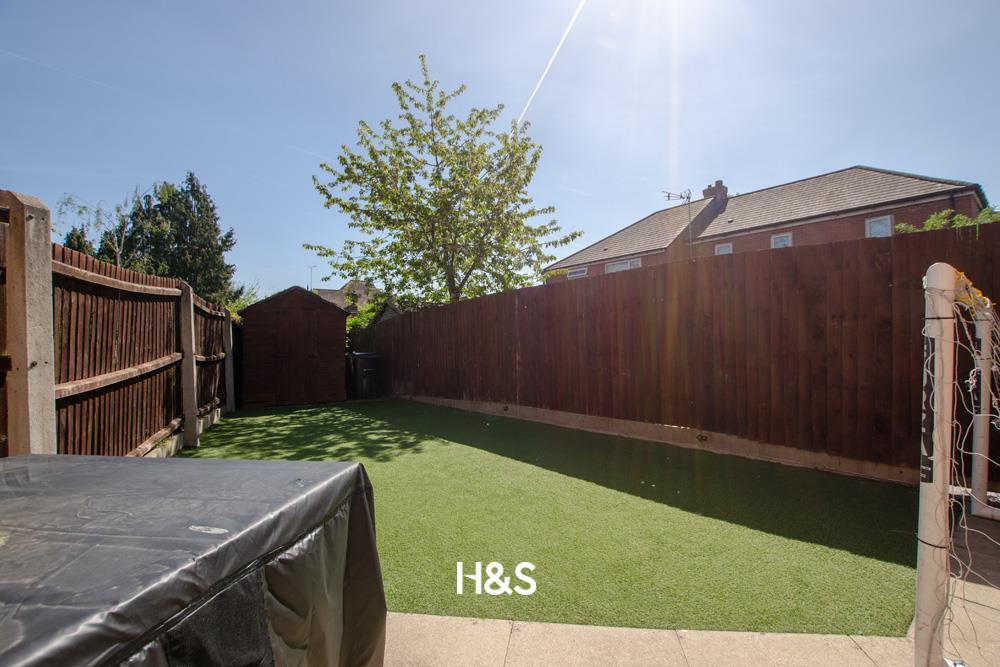 220 Sunderton - Rear 2.jpg