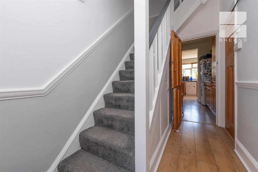 252 Hale End Road_0055.jpg