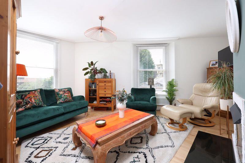 Reception 2-Bedroom 4
