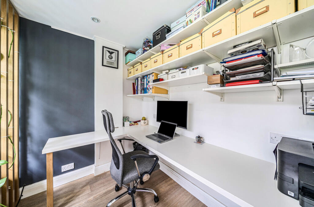 1362352-18-68ecf1...