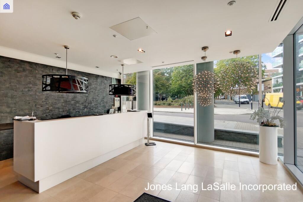 residence concierge