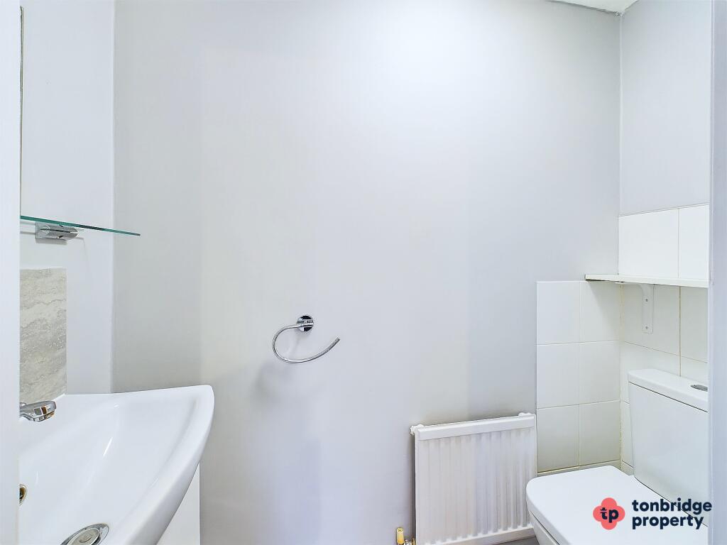 CAM03742G0-PR0019-STILL043