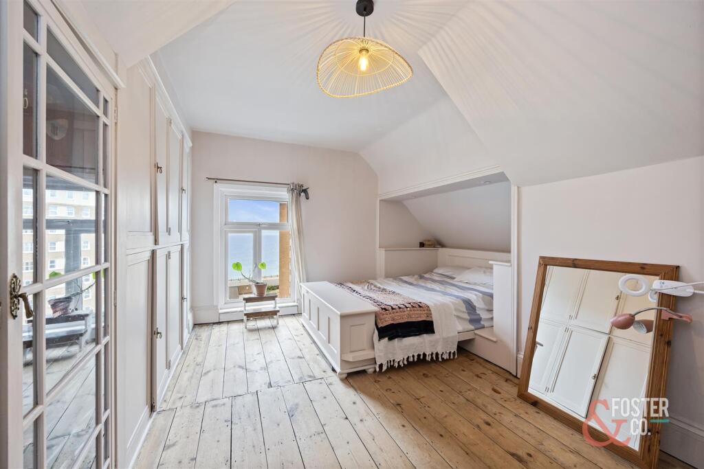 St Catherines Terrace, 1 Flat 4-001.jpg