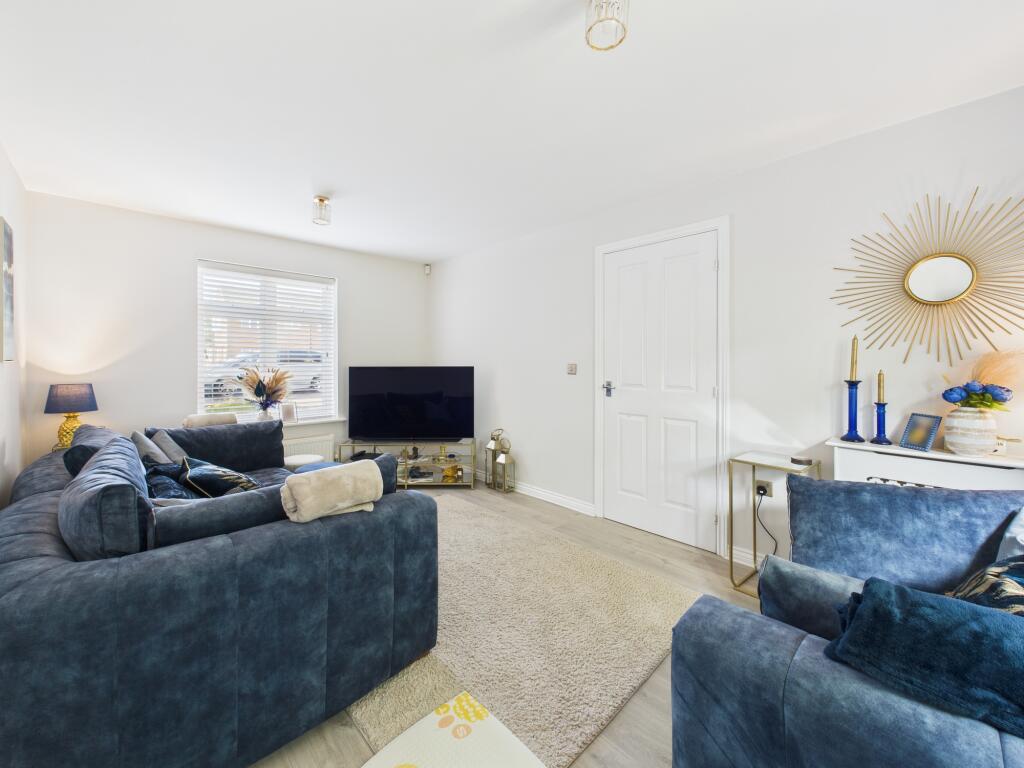 CAM05192G0-PR0138-STILL008