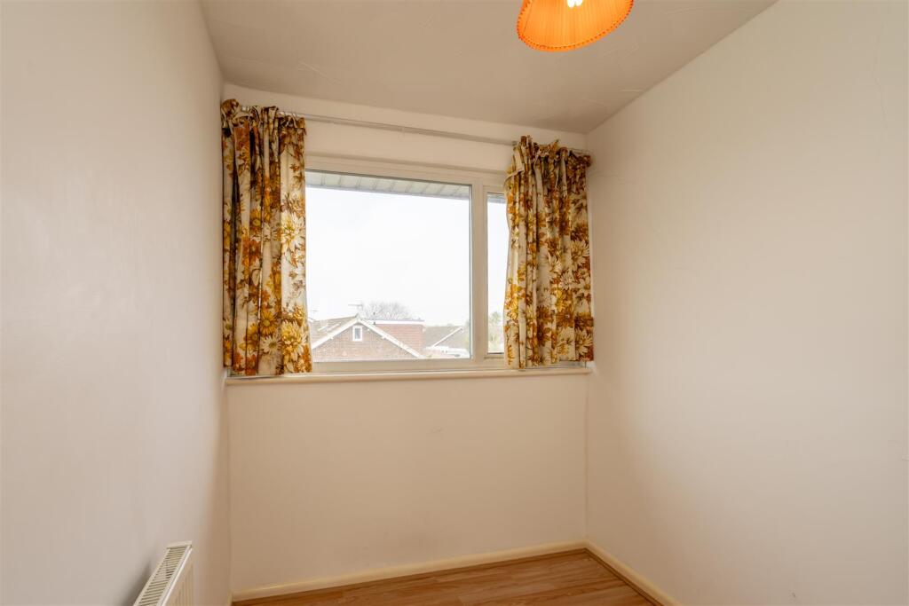 Bedroom 3.jpg
