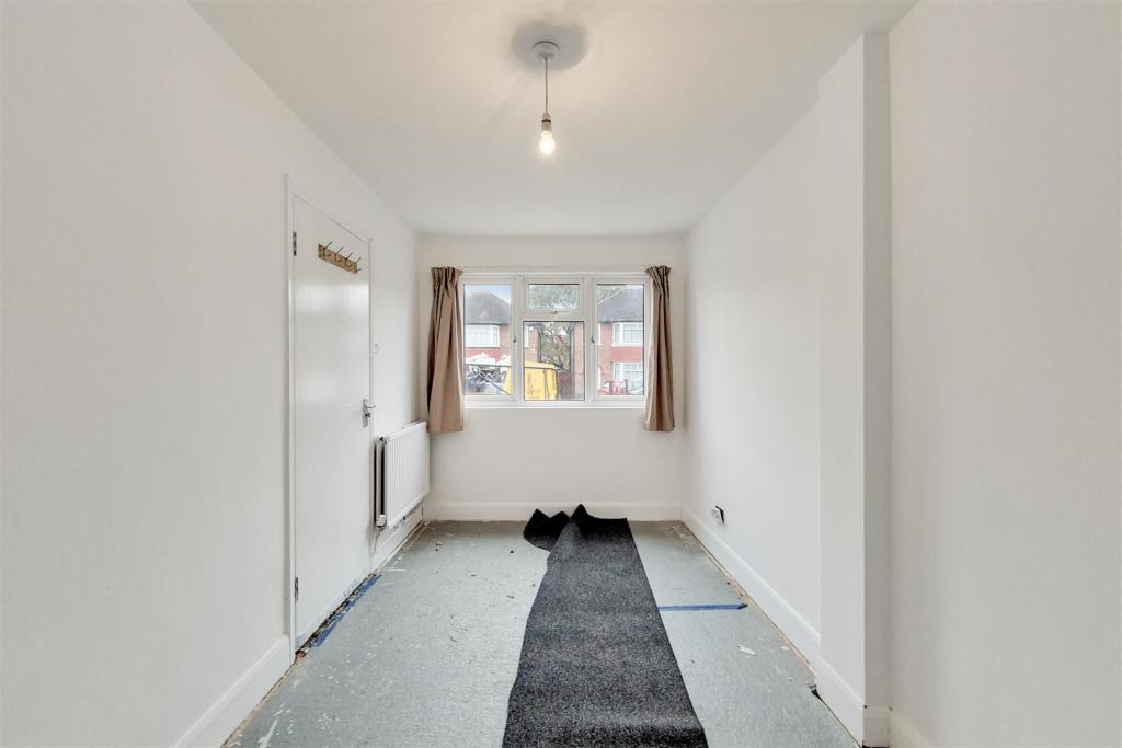 Downstairs Bedroom.jpg