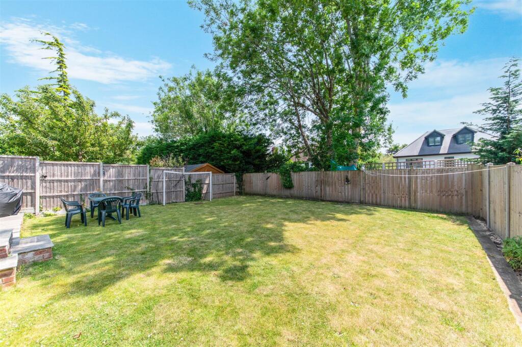 CHAUCER CLOSE,8- (12).jpg