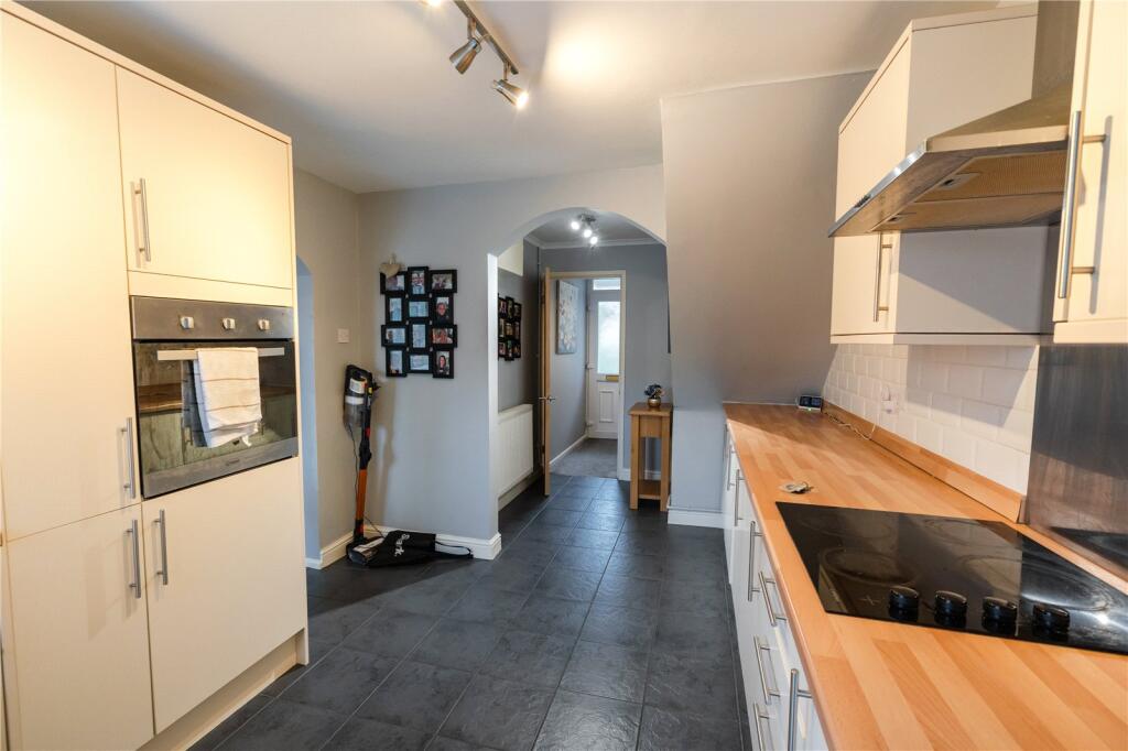 Kitchen (2)