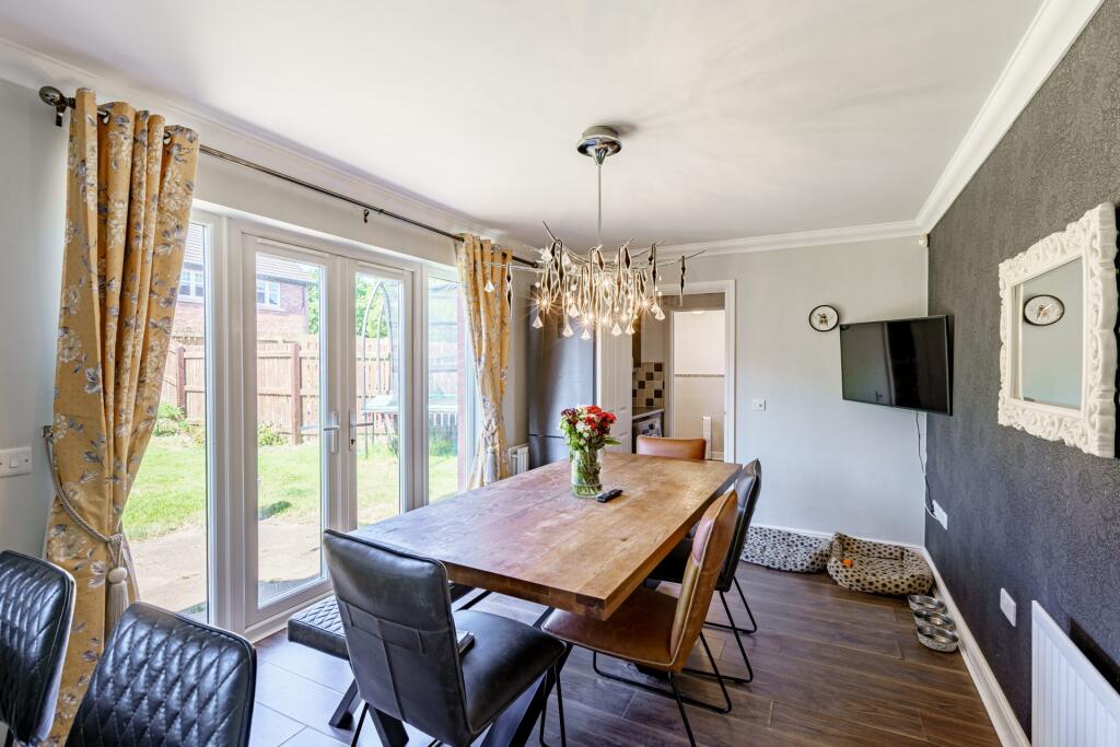 4 Haining Avenue, Dumfries, DG1 3FY - Braidwoods S